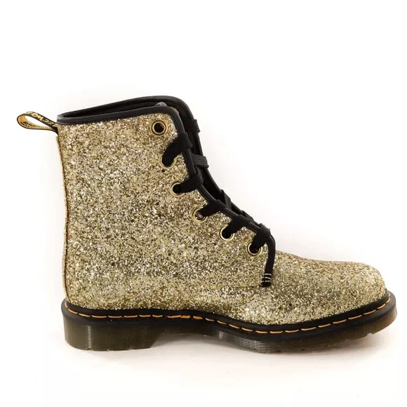 Girls DR Martens size BIG 5
1460 FARRAH
GOLD
CHUNKY GLITTER - Picture 6 of 9